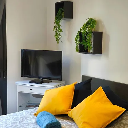 Apartament - Studio Abad Apartment